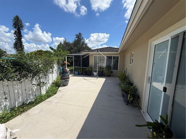 1398 Sunrise DR, North Fort Myers, FL 33917