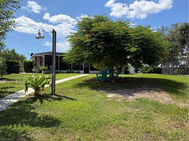 1398 Sunrise DR, North Fort Myers, FL 33917