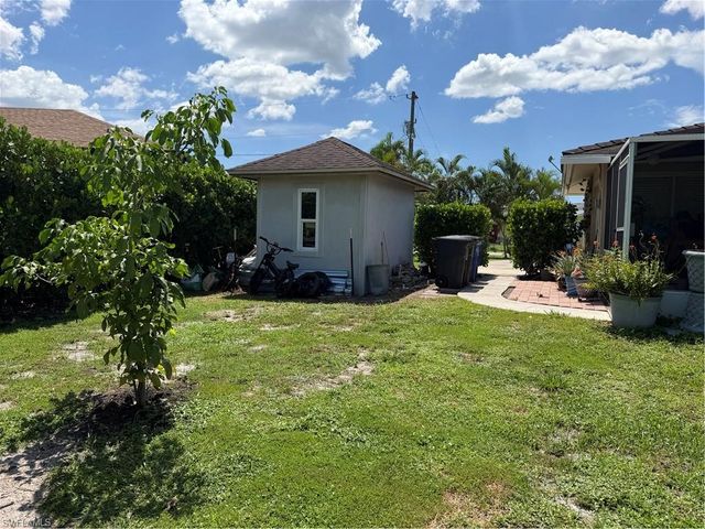 1398 Sunrise DR, North Fort Myers, FL 33917