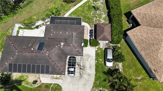 1398 Sunrise DR, North Fort Myers, FL 33917