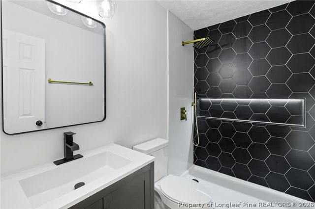 9577 Mountain Home Drive, Fayetteville, NC 28314