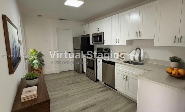 411 SE 10th St 3, Hallandale Beach, FL 33009