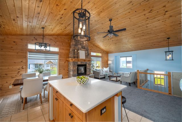 301 3rd Avenue SW, Milltown, WI 54858