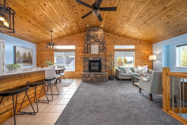 301 3rd Avenue SW, Milltown, WI 54858