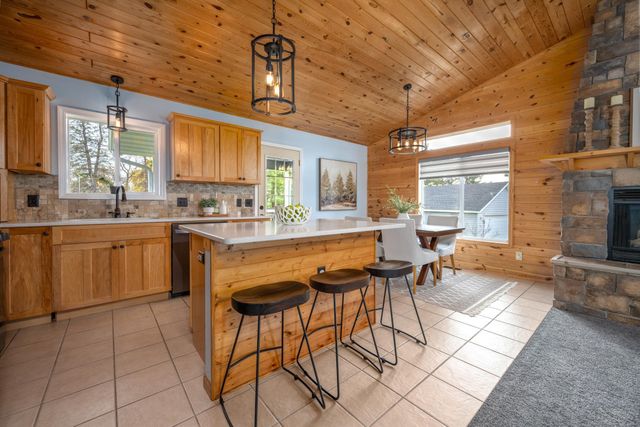 301 3rd Avenue SW, Milltown, WI 54858