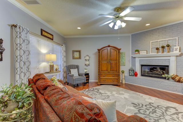 118 N Vicksburg Avenue, Lubbock, TX 79416