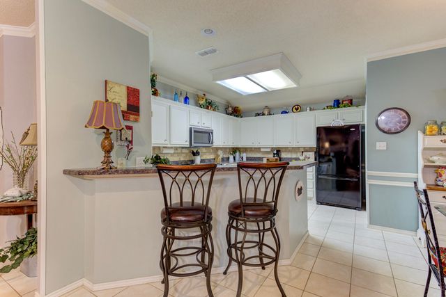 118 N Vicksburg Avenue, Lubbock, TX 79416