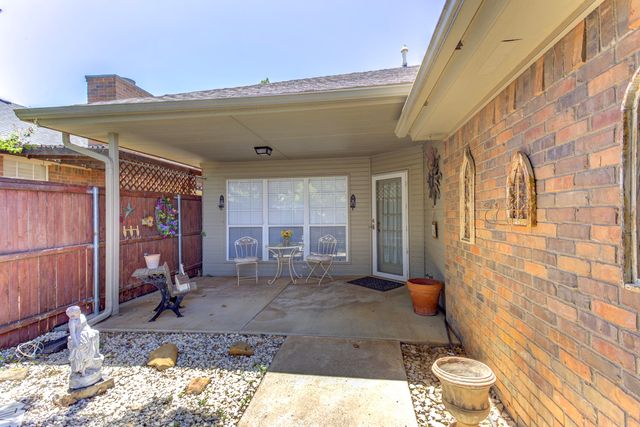 118 N Vicksburg Avenue, Lubbock, TX 79416