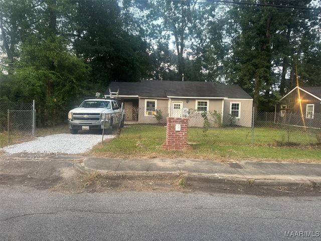 3827 EDGAR D NIXON Avenue, Montgomery, AL 36105