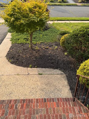 2 Jason Drive, North Brunswick, NJ 08902