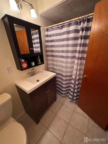 2 Jason Drive, North Brunswick, NJ 08902