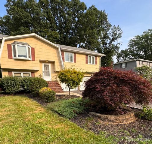 2 Jason Drive, North Brunswick, NJ 08902