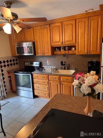 2 Jason Drive, North Brunswick, NJ 08902