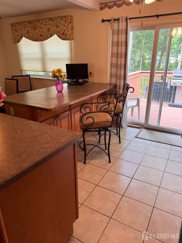 2 Jason Drive, North Brunswick, NJ 08902