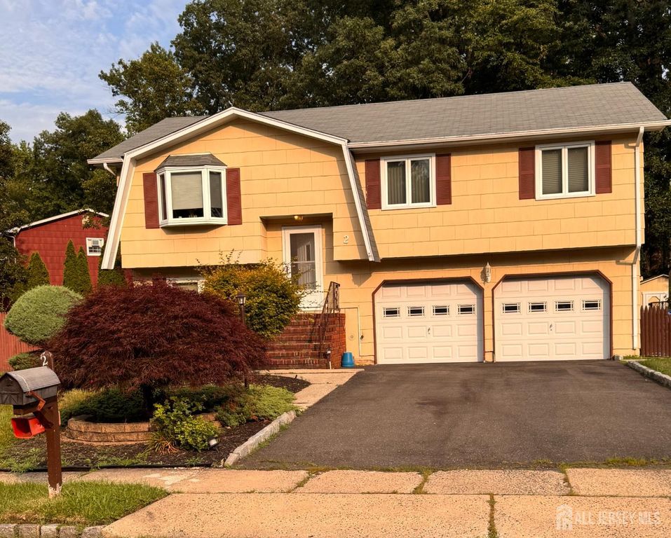 2 Jason Drive, North Brunswick, NJ 08902