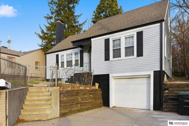4677 N 60th Street, Omaha, NE 68104