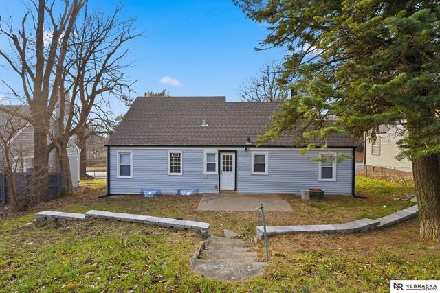 4677 N 60th Street, Omaha, NE 68104