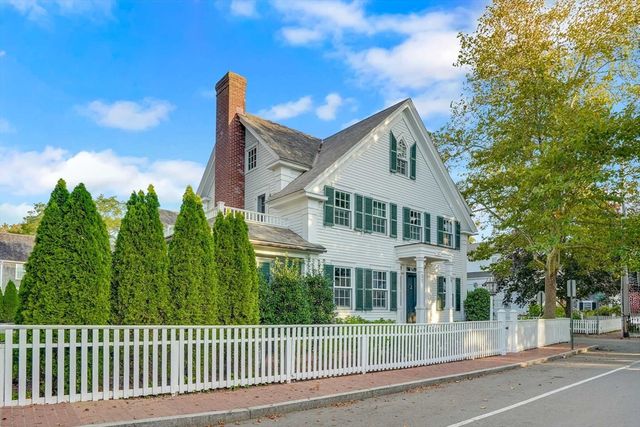 52 South Summer Street, Edgartown, MA 02539