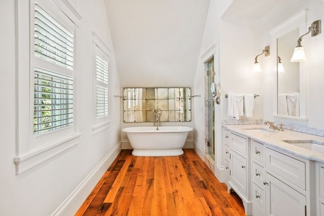 52 South Summer Street, Edgartown, MA 02539
