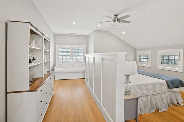 52 South Summer Street, Edgartown, MA 02539