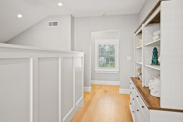 52 South Summer Street, Edgartown, MA 02539