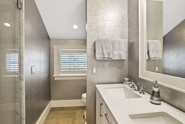 52 South Summer Street, Edgartown, MA 02539