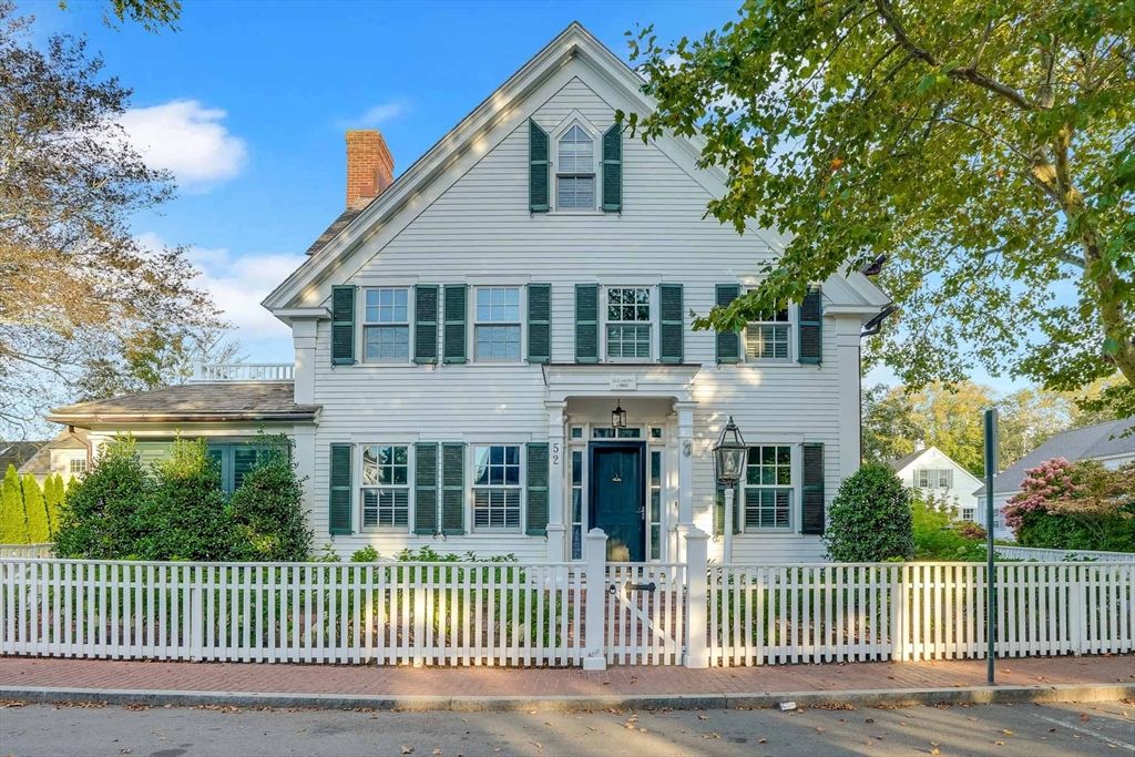 52 South Summer Street, Edgartown, MA 02539
