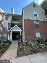 3922 PENDERVIEW DR #305, Fairfax, VA 22033
