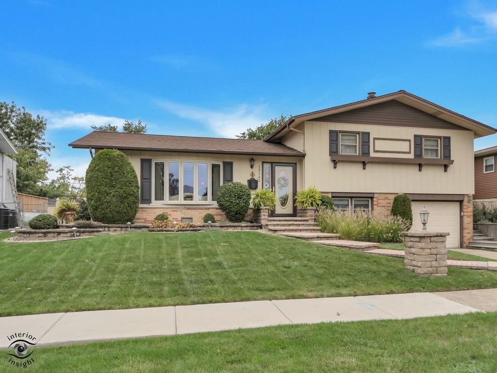 15142 Colina Avenue, Oak Forest, IL 60452 — exterior