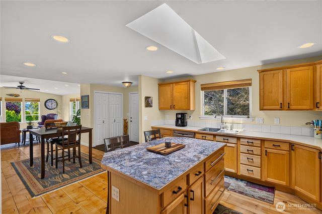 776 shelter bay Drive, La Conner, WA 98257