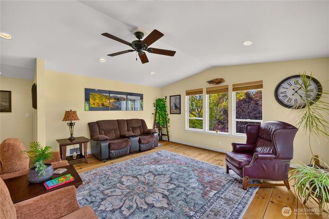 776 shelter bay Drive, La Conner, WA 98257