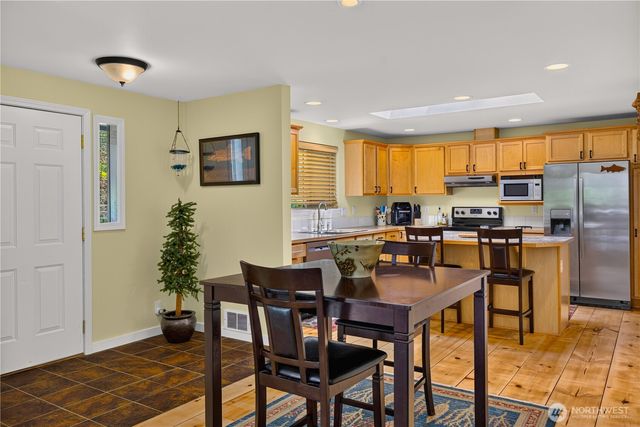 776 shelter bay Drive, La Conner, WA 98257