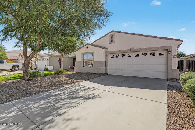 821 E NARDINI Street