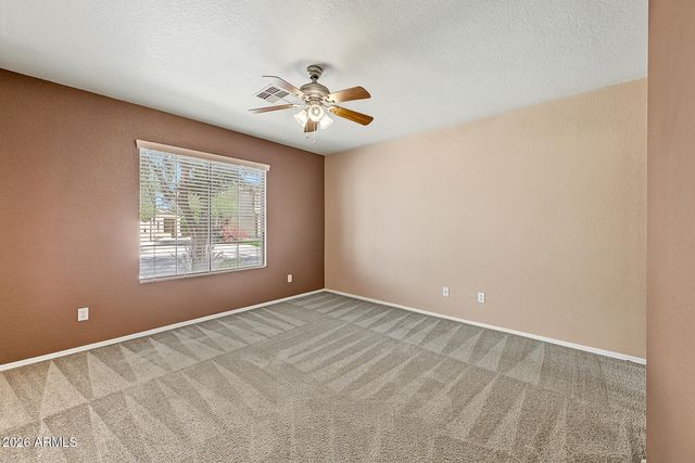 821 E NARDINI Street, San Tan Valley, AZ 85140