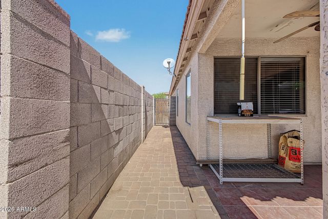 821 E NARDINI Street, San Tan Valley, AZ 85140