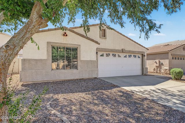 821 E NARDINI Street, San Tan Valley, AZ 85140