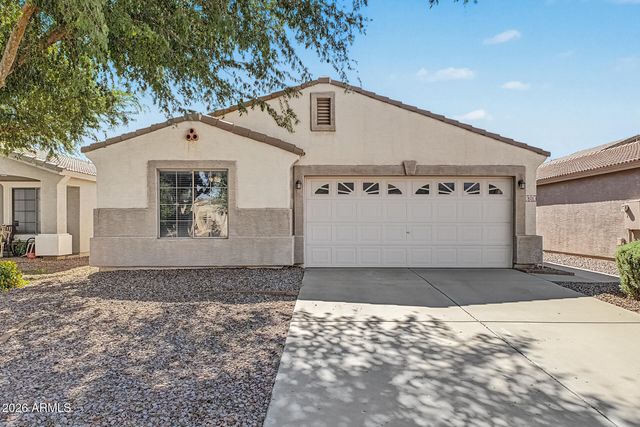 821 E NARDINI Street, San Tan Valley, AZ 85140