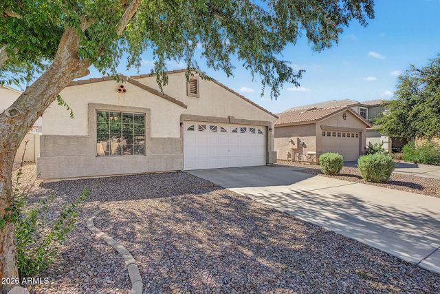 821 E NARDINI Street, San Tan Valley, AZ 85140