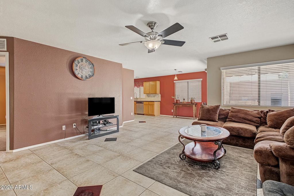 821 E NARDINI Street, San Tan Valley, AZ 85140 — photo 3