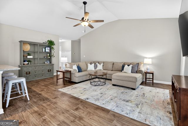 55 Hill Top Circle, Grantville, GA 30220