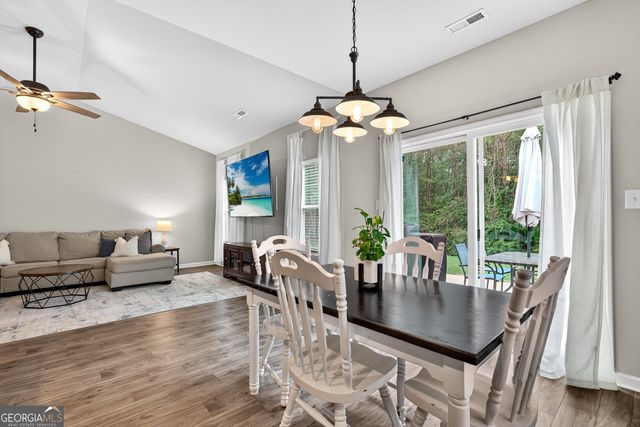 55 Hill Top Circle, Grantville, GA 30220