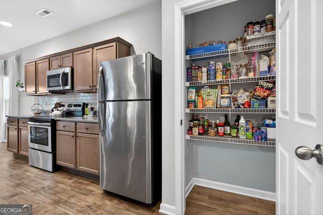 55 Hill Top Circle, Grantville, GA 30220