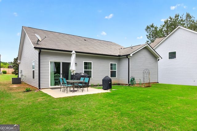 55 Hill Top Circle, Grantville, GA 30220