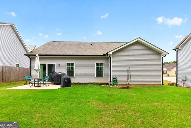 55 Hill Top Circle, Grantville, GA 30220