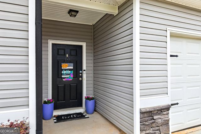 55 Hill Top Circle, Grantville, GA 30220