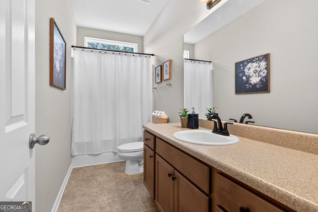 55 Hill Top Circle, Grantville, GA 30220