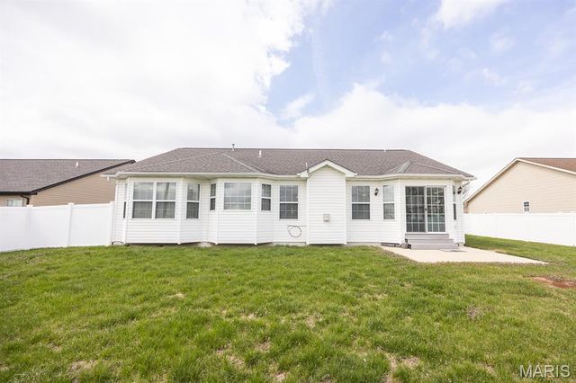 908 Indian Prairie Drive, Mascoutah, IL 62258