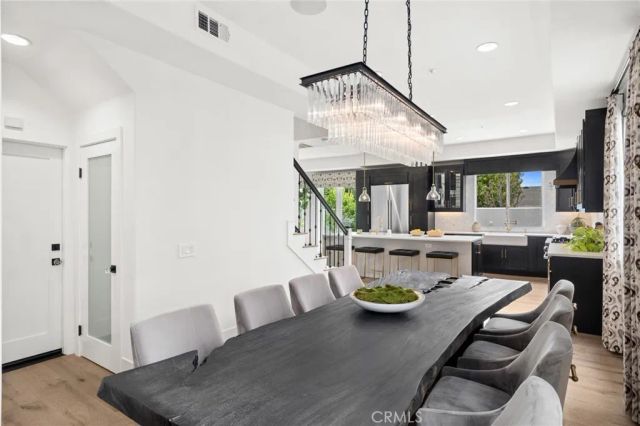 273 Mesa, Costa Mesa, CA 92627