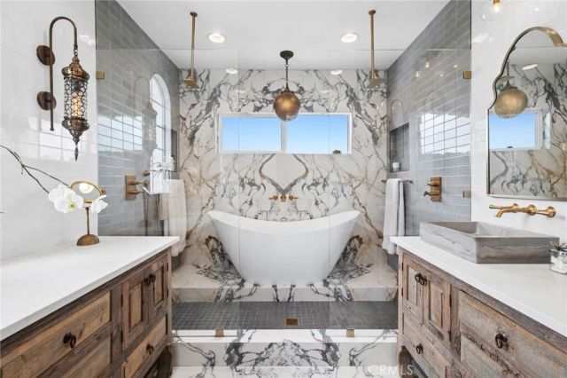 273 Mesa, Costa Mesa, CA 92627