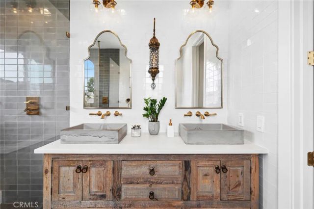 273 Mesa, Costa Mesa, CA 92627